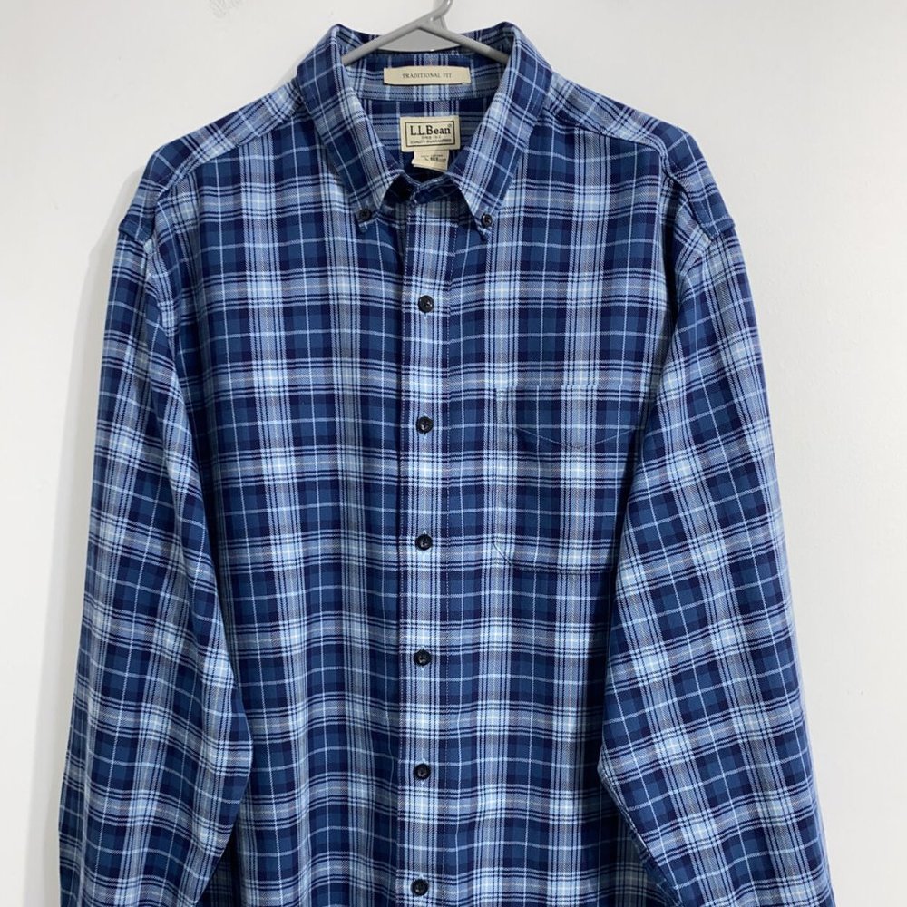 L.L. Bean Shirt Men's L Blue White Plaid 100% Cotton Traditional Fit Button Down